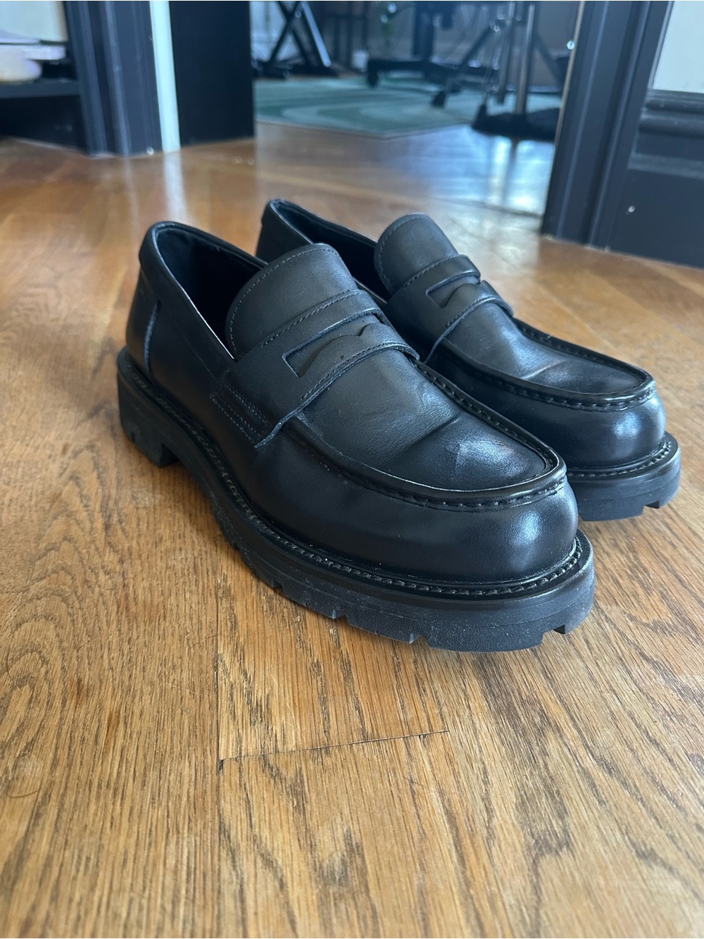 Vagabond Black Leather Cameron Lug-Sole Penny Loafers